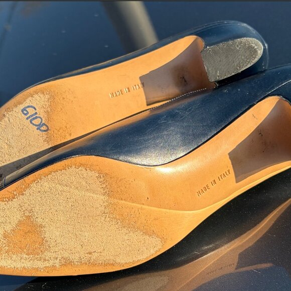 Salvatore Ferragamo Vintage Retro 80s/90s Navy Blue Leather Pumps Size 8 AA - Picture 3 of 4